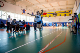 Девять школ Чукотки в 2022 году обновили спортивный инвентарь благодаря нацпроекту 