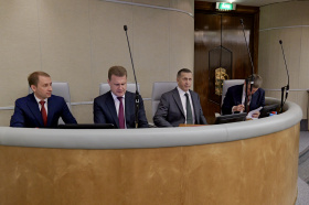 С докладом о развитии Арктики выступил Юрий Трутнев в Государственной Думе РФ