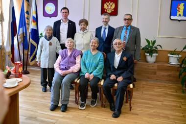 Губернатор Владислав Кузнецов поздравил жителей Чукотки с 80-летием Великой Победы