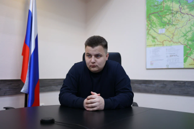 Участник программы «Герои Чукотки» Дмитрий Ткачев укрепляет команду Управления транспорта округа