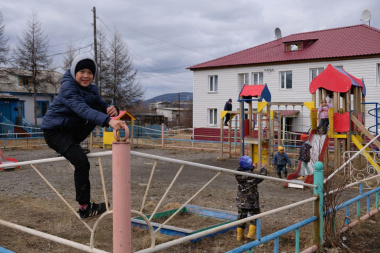 Обустройство новой школы завершается в селе Островное Билибинского района 