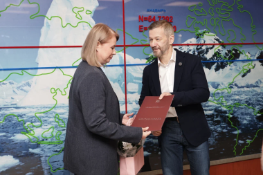 Губернатор Чукотки поздравил сотрудников ФКП «Аэропорты Чукотки» с 15-летием предприятия