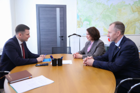 Управляющего Отделением Банка России по Чукотке представили Правительству региона