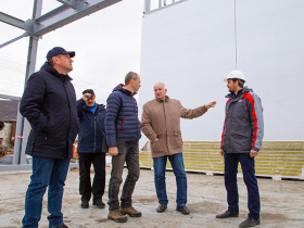 Роман Копин оценил ход работ по замене инженерных сетей в Певеке