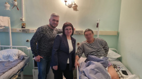 Заместитель Губернатора Чукотки Владислав Набиев и депутат ГД Елена Евтюхова навестили раненых бойцов