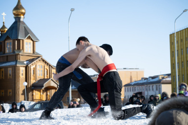  Национальная чукотская борьба Тэйкэв официально признана в России