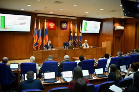 Законопроекты о развитии бизнеса, соцподдержке и оплате труда рассмотрели на сессии Думы Чукотского АО