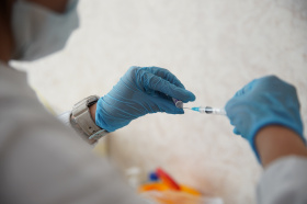 На Чукотке продлили период прохождения вакцинации от Covid-19 для получения единовременной выплаты