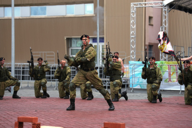 Корабль Тихоокеанского флота провёл патриотическую акцию «Сила в правде» на Чукотке