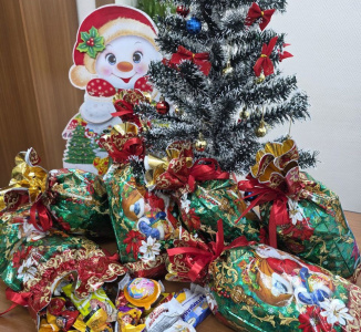 Участник программы «Герои Чукотки» Алексей Мамонтов поддержал благотворительную новогоднюю акцию