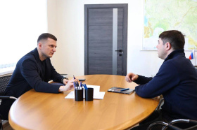 Механизмы помощи участникам спецоперации и их семьям обсудили Павел Каргаполов и доверенное лицо Губернатора по вопроса ветеранов СВО Александр Агапов